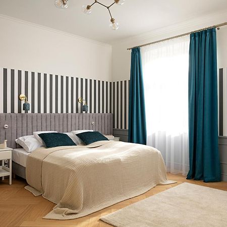 Villa Porcelaine Кестхей Екстер'єр фото